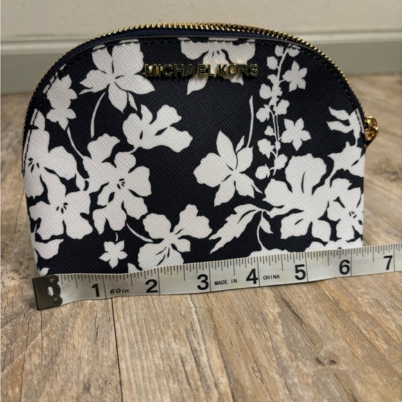 Michael Kors Black and White Floral Cosmetic Case - Picture 6 of 6